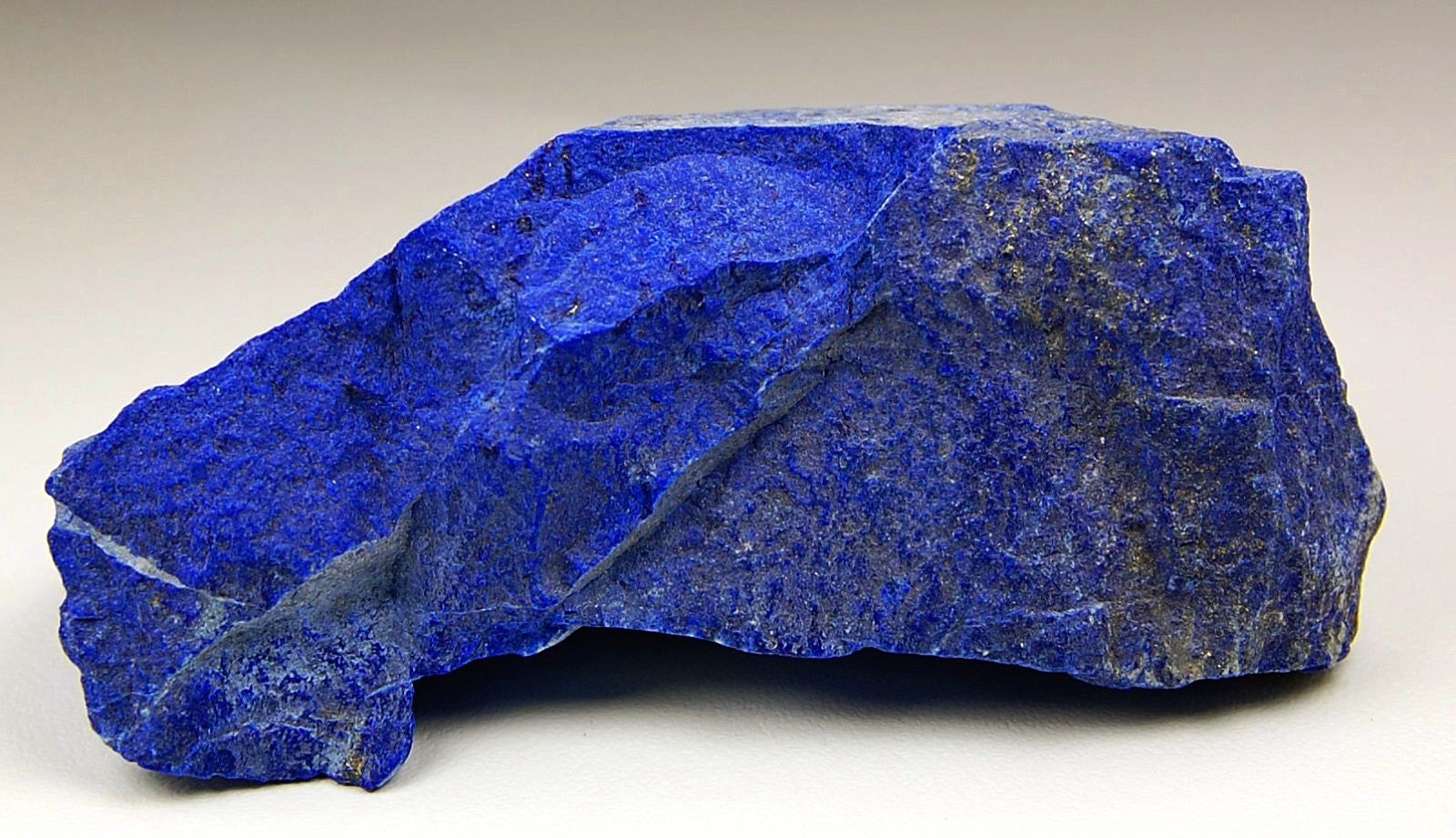 Lapis Lazuli - A Gemstone of Ancient Beauty